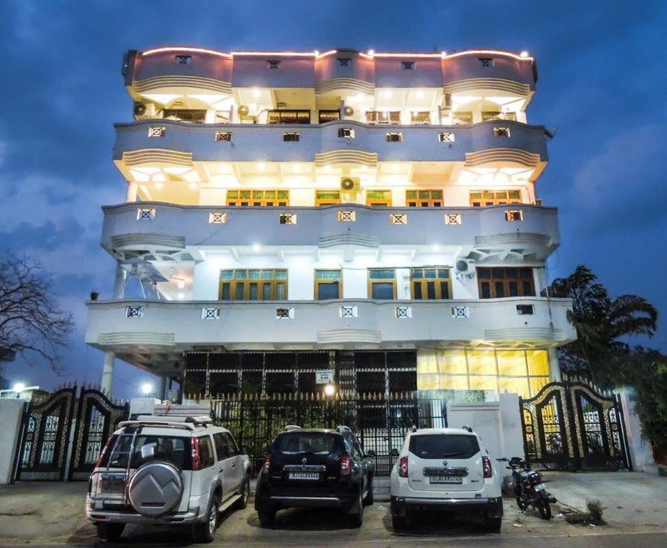 Hotel Raj Regency