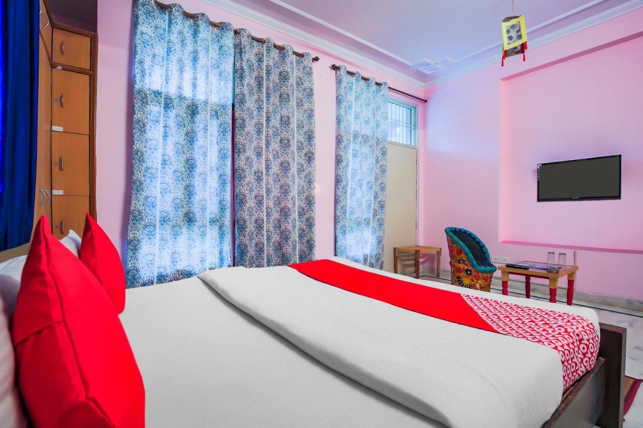 Homestay Oyo 1060 Hotel Rahwaas *