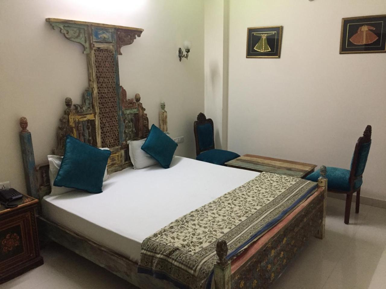 Little Ganesha Hotel