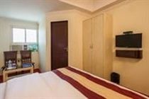 Oyo Mansarovar Metro Station Hotel