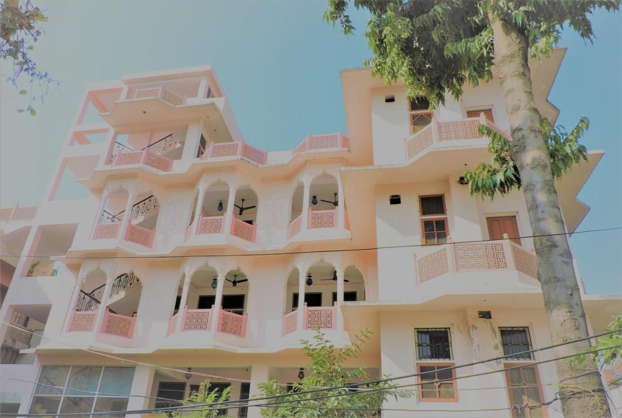Karni Niwas Hotel