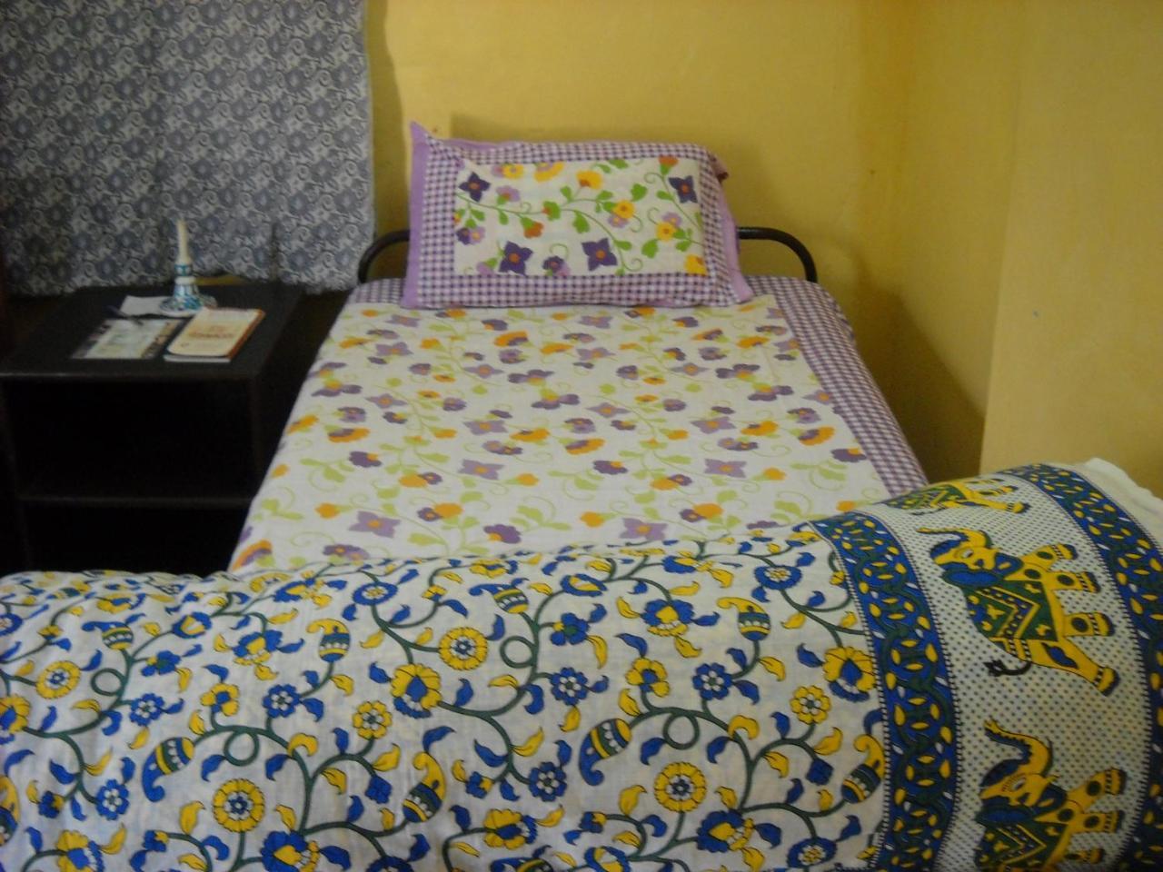 Homestay Nadya For Female & Family *