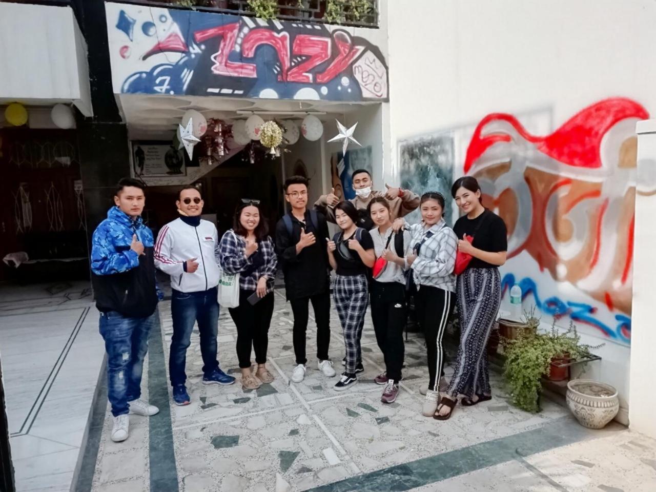 Hostel Lazy Mozo Backpackers *