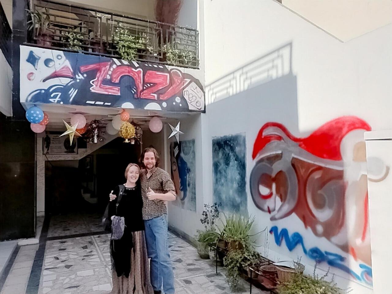 Lazy Mozo Backpackers Hostel *