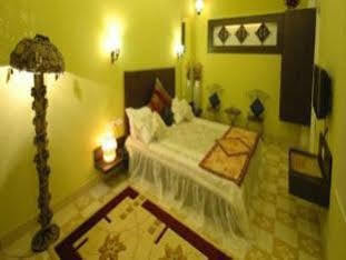 Dev 3* Jaipur