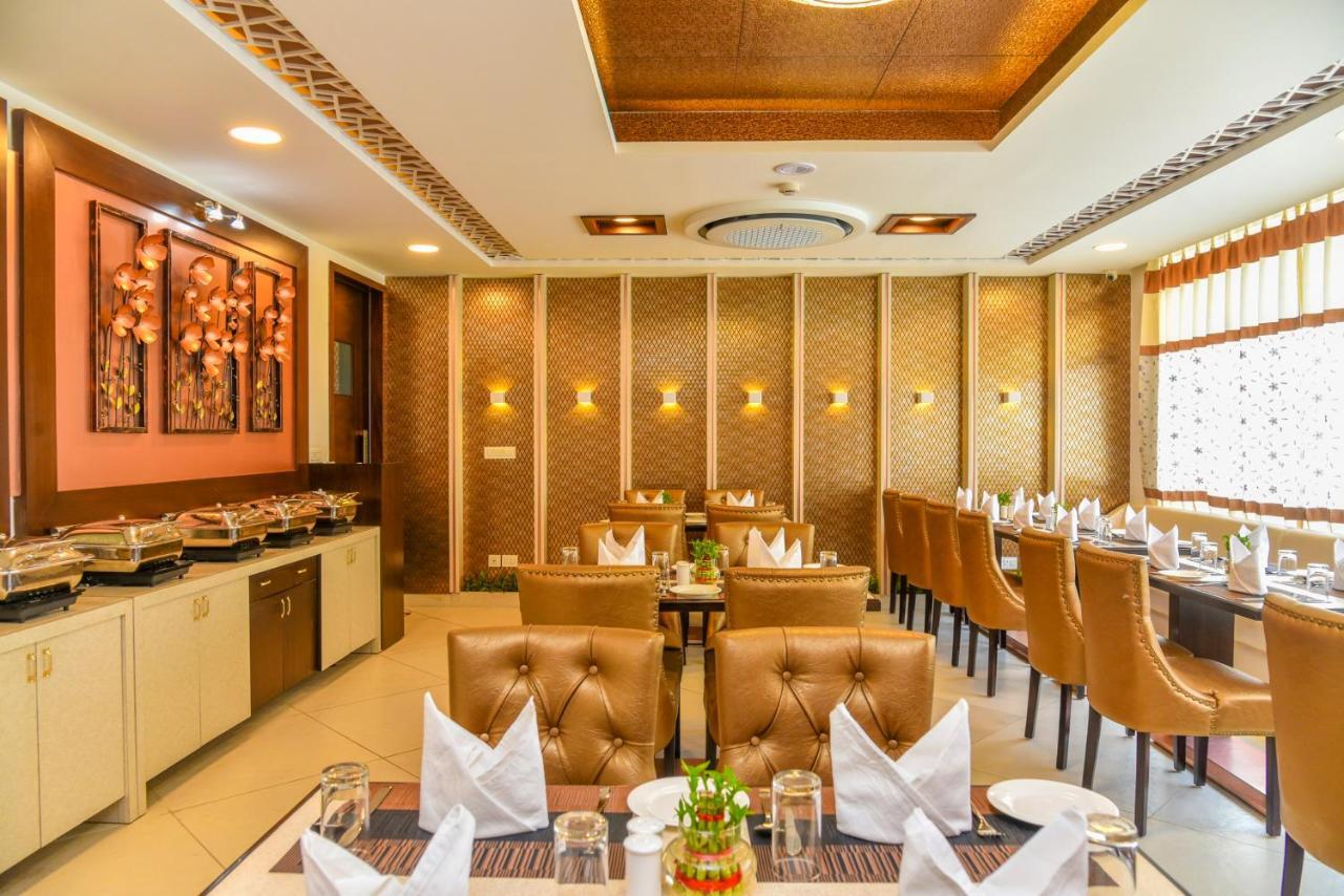Suncity Plaza, Sitapura, 4*