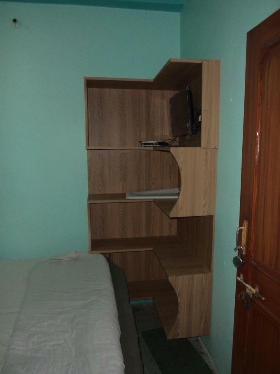 Hotel Budget Near Station Road *