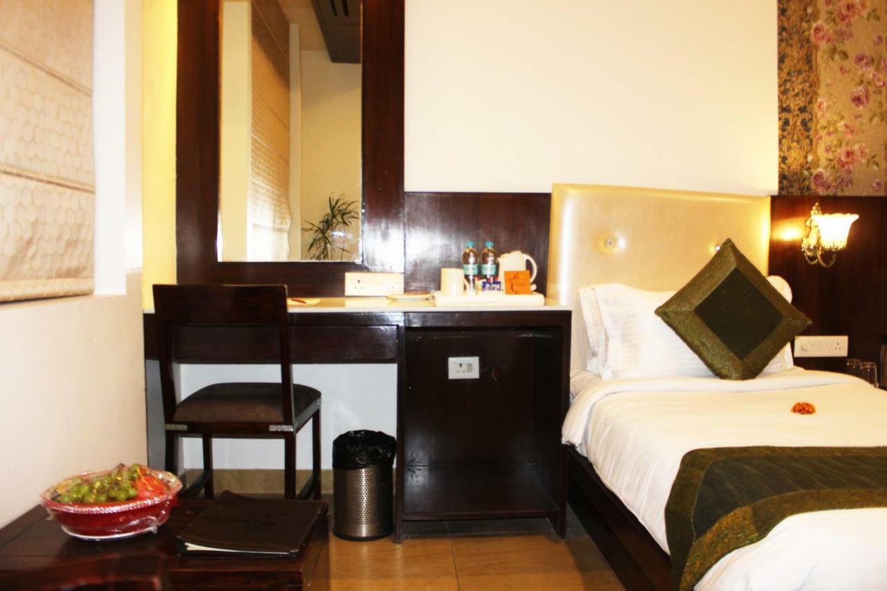 Hotel Tgi Apple Jaipur
