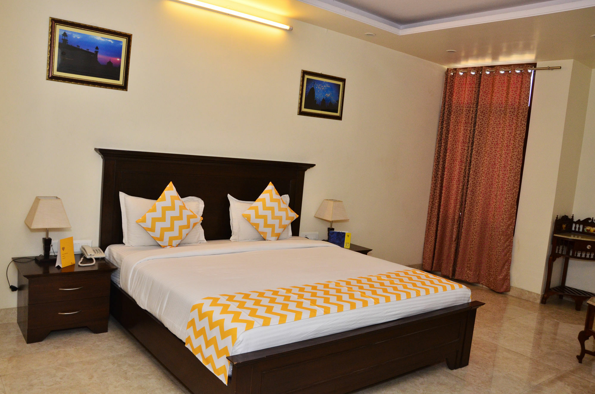 Hotel Raj Regency