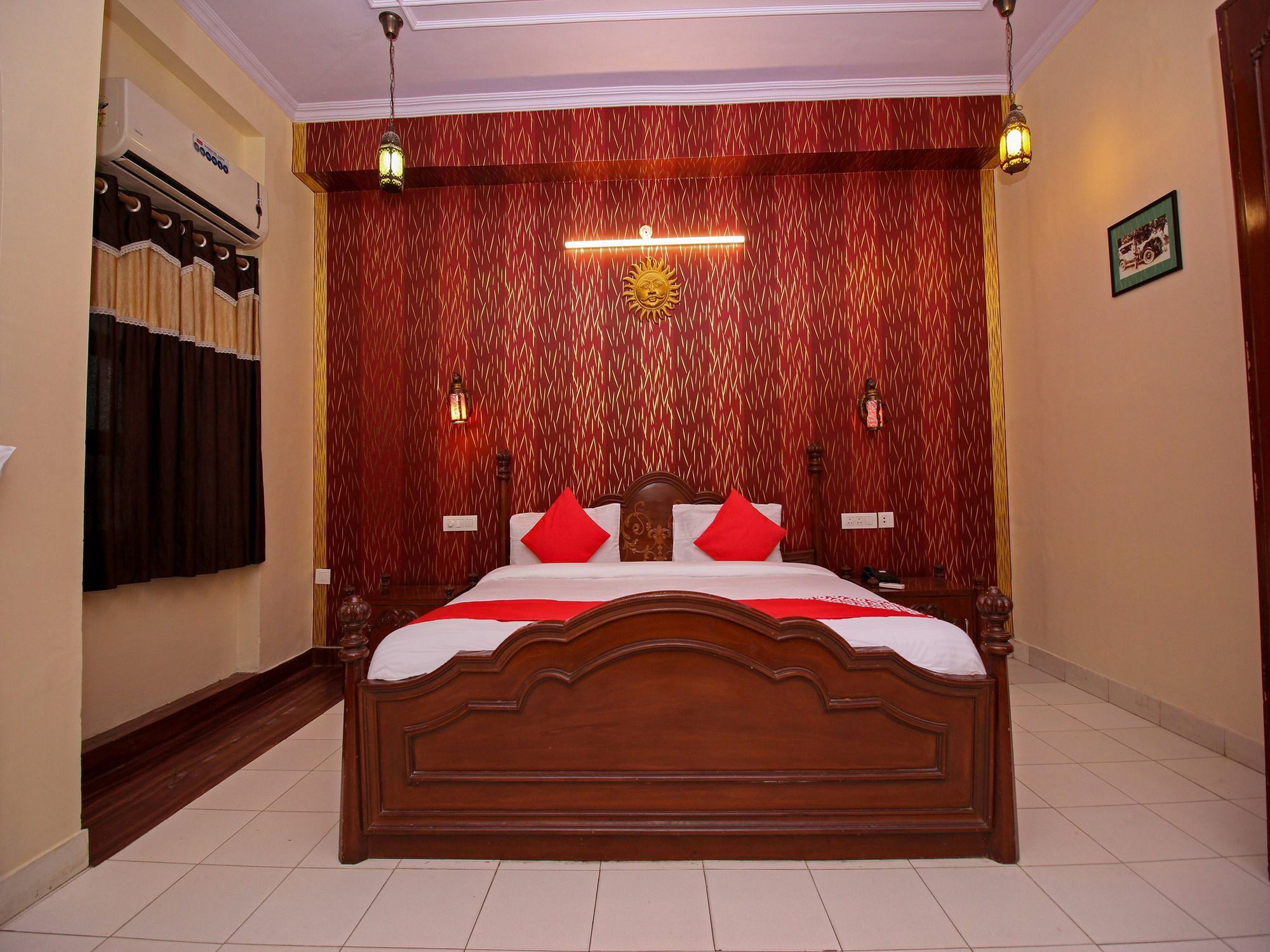 Oyo 15214 Mahal Rajwada Resort 3*