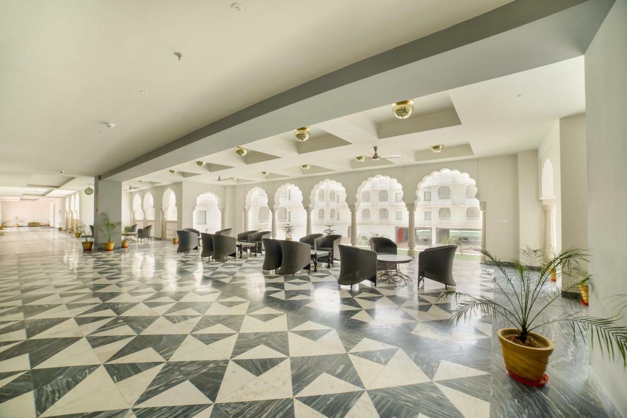 The Palace By Park Jewels & 5*