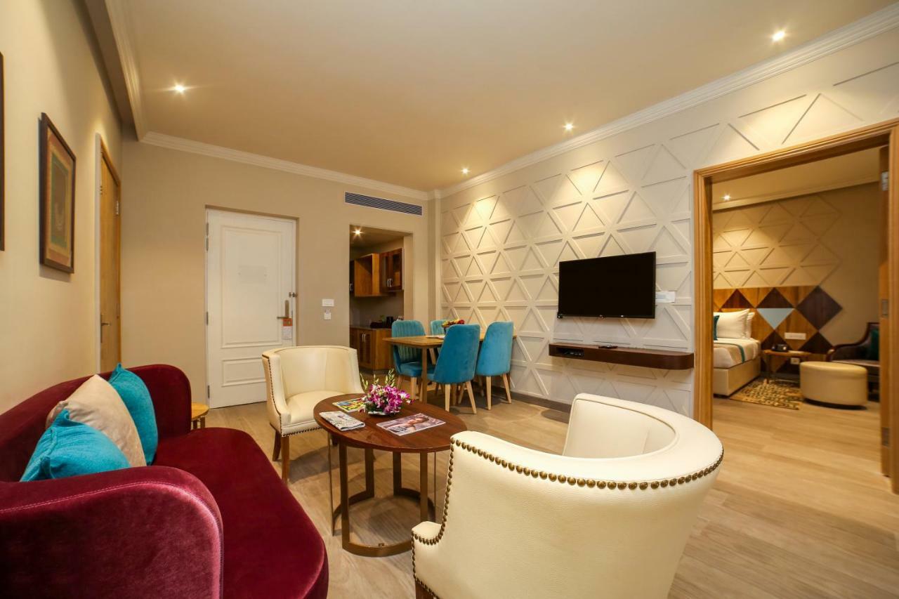 The Palace By Park Jewels & 5*