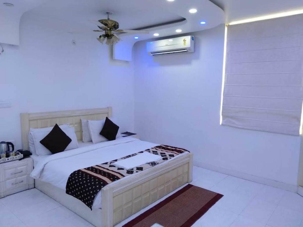 Golden Sands Hotel