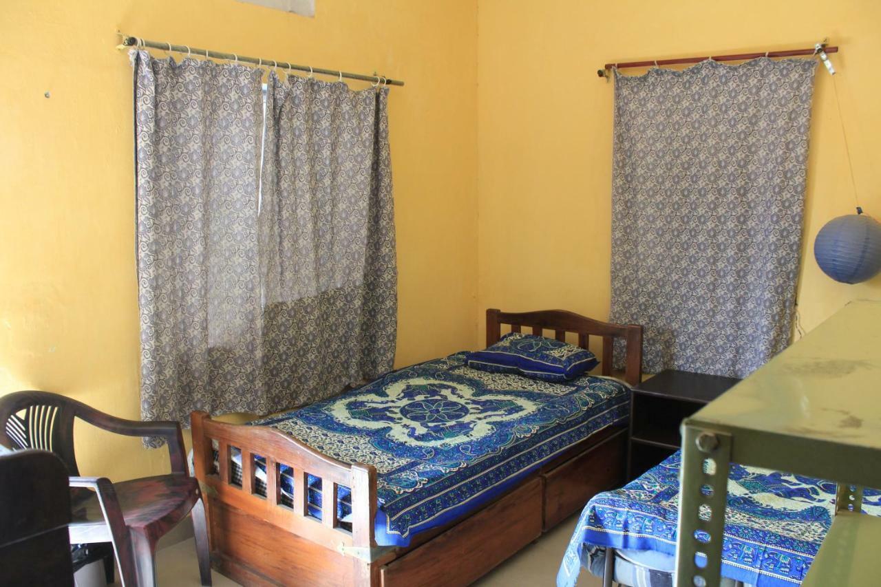 Homestay Nadya For Female & Family