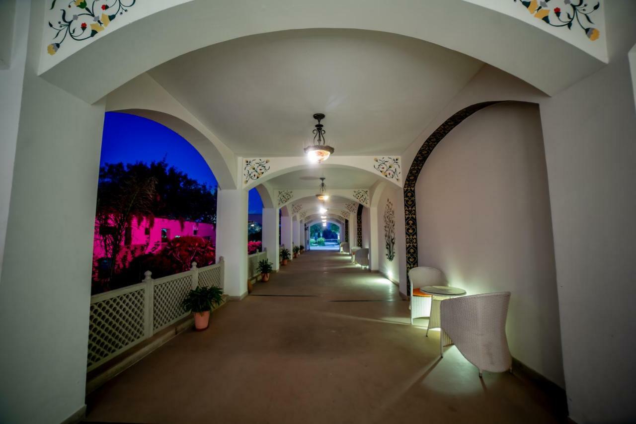 Ramada By Wyndham Jaisinghpura Hotel 4*