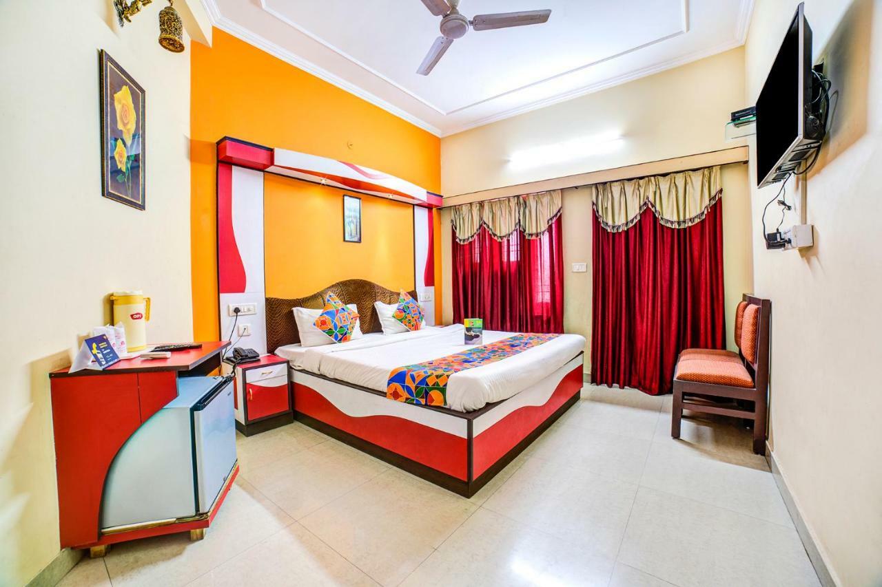 Hotel Fabhotel Raj Laxmi Palace