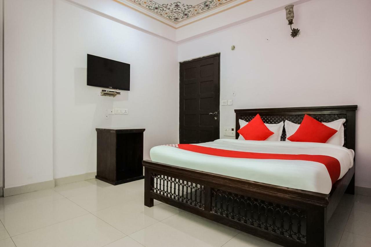 Oyo 15896 Jal Mahal Haveli Hotel