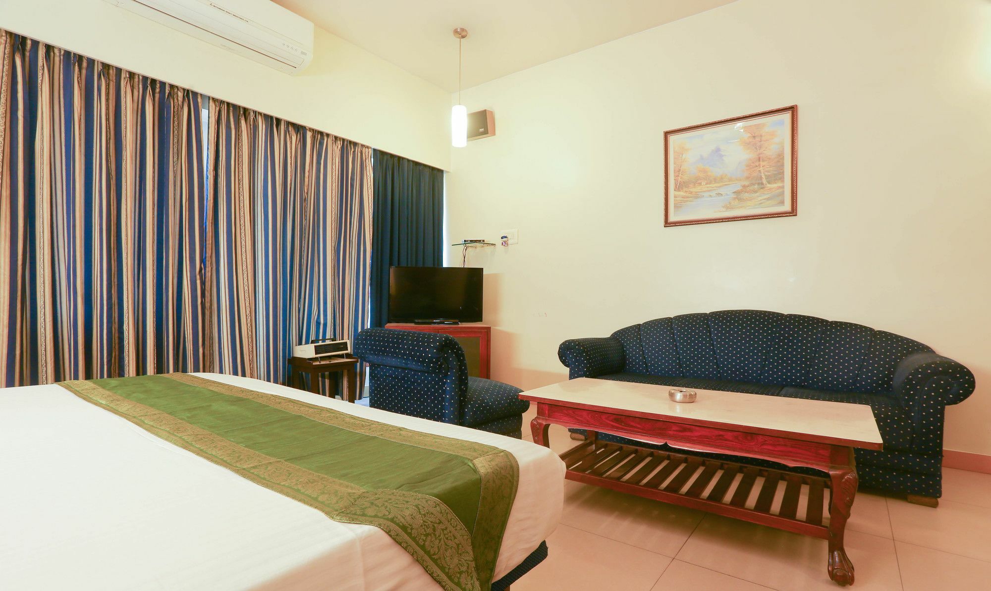 Hotel Treebo Natraj - Jaipur