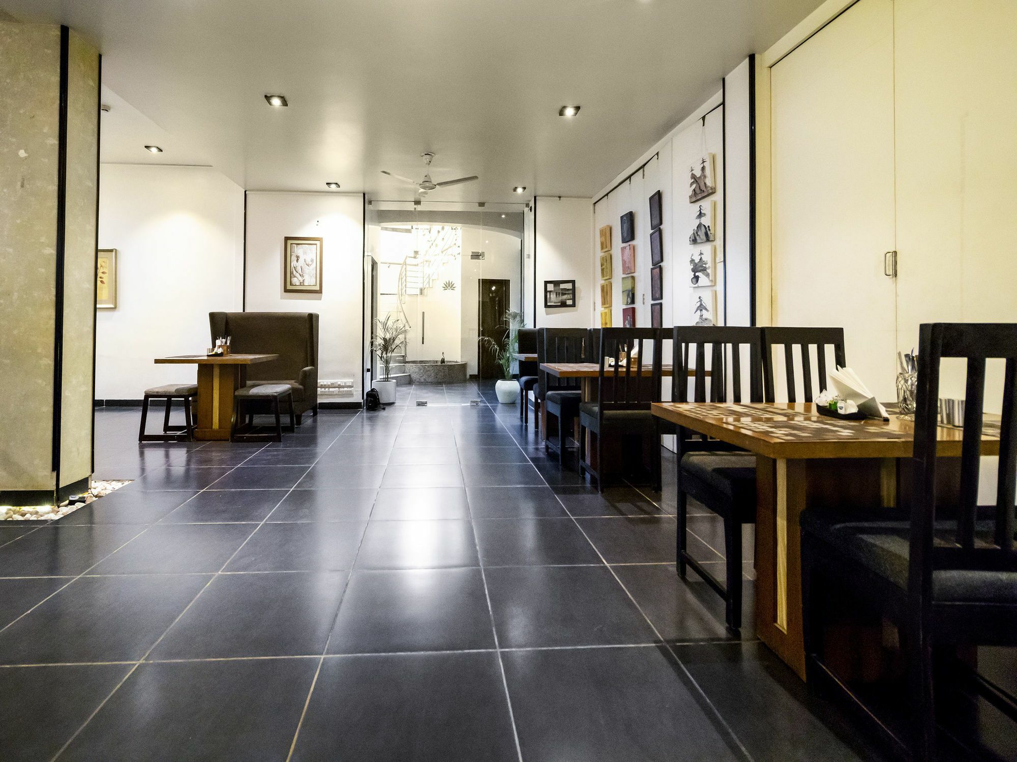 Hotel The Saneer 3*