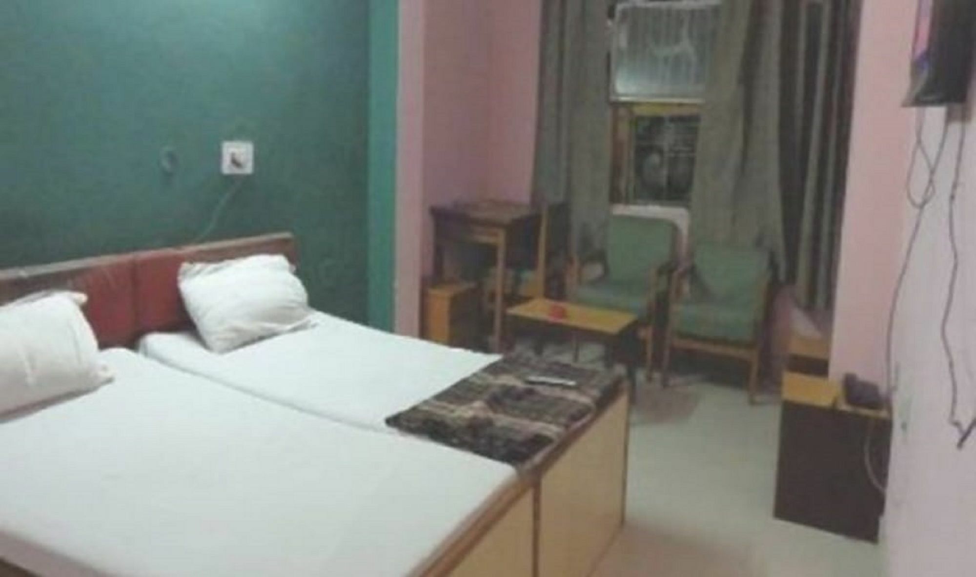 Hotel Om Jai 3*