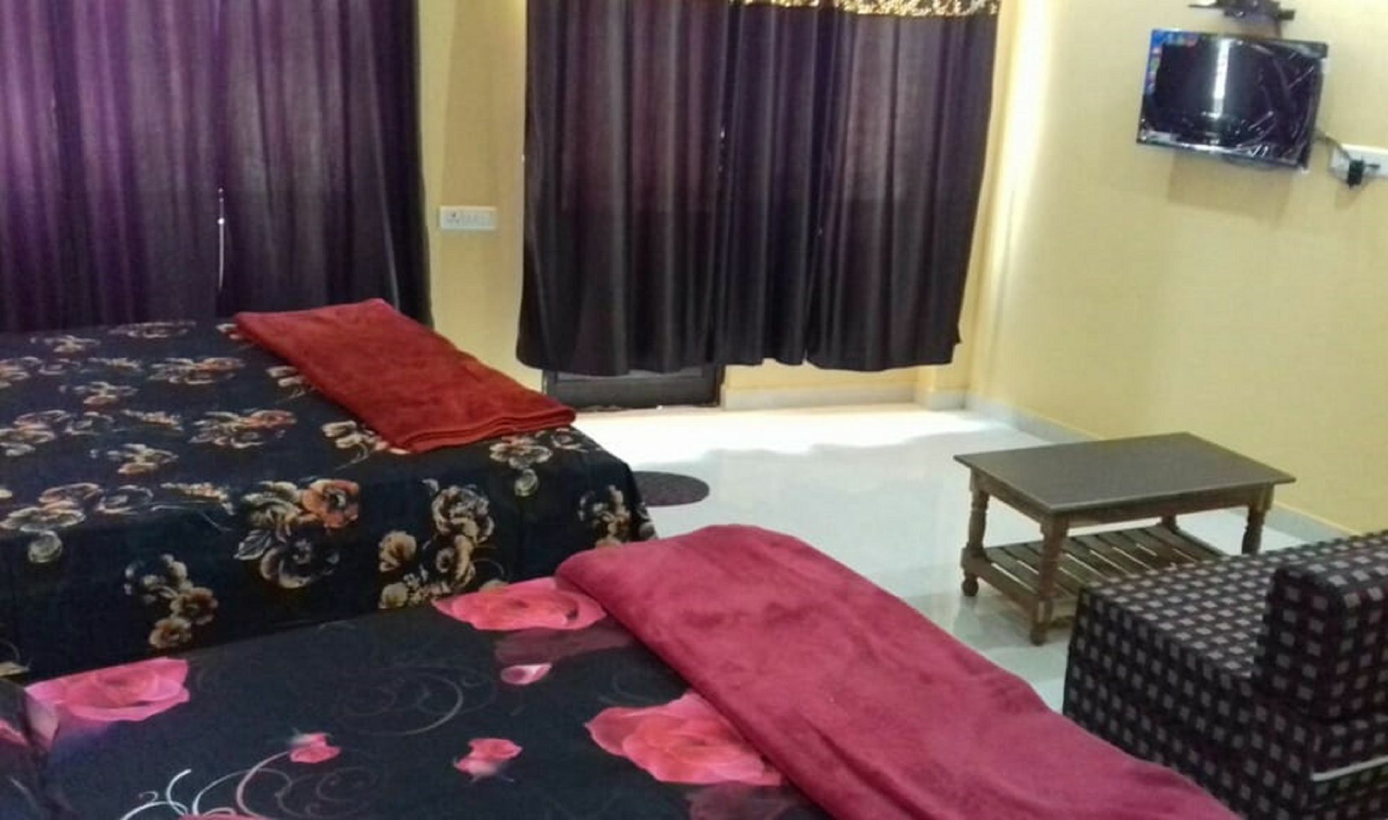 Om Jai Hotel