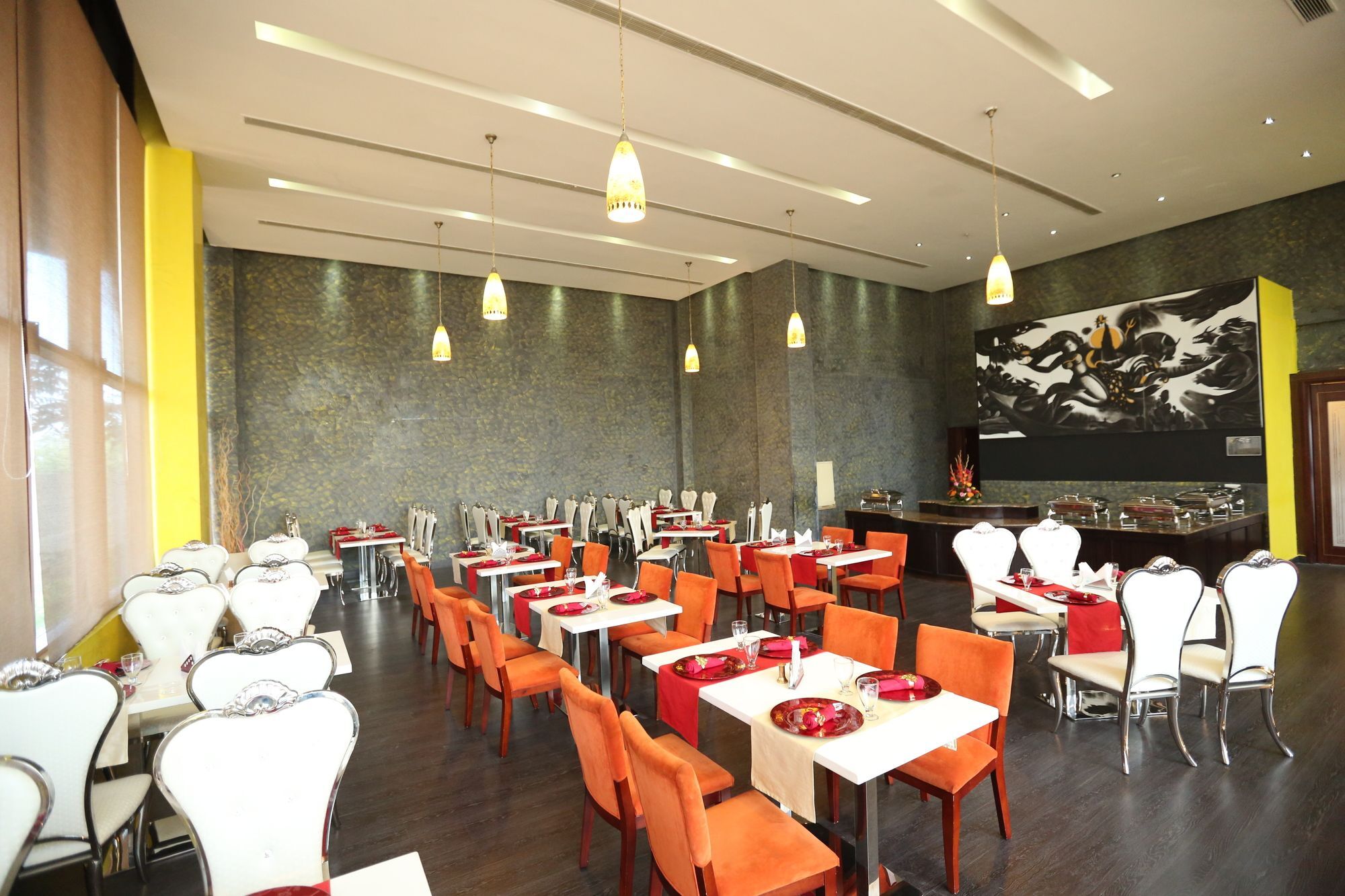 Ramada By Wyndham Jaisinghpura Hotel 4*
