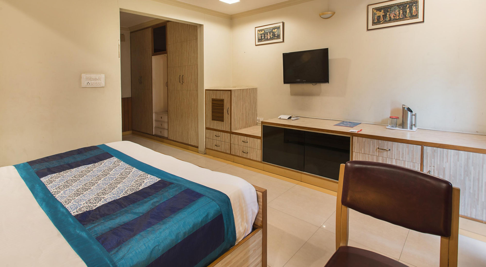 Fabhotel Fly View Hotel 3*