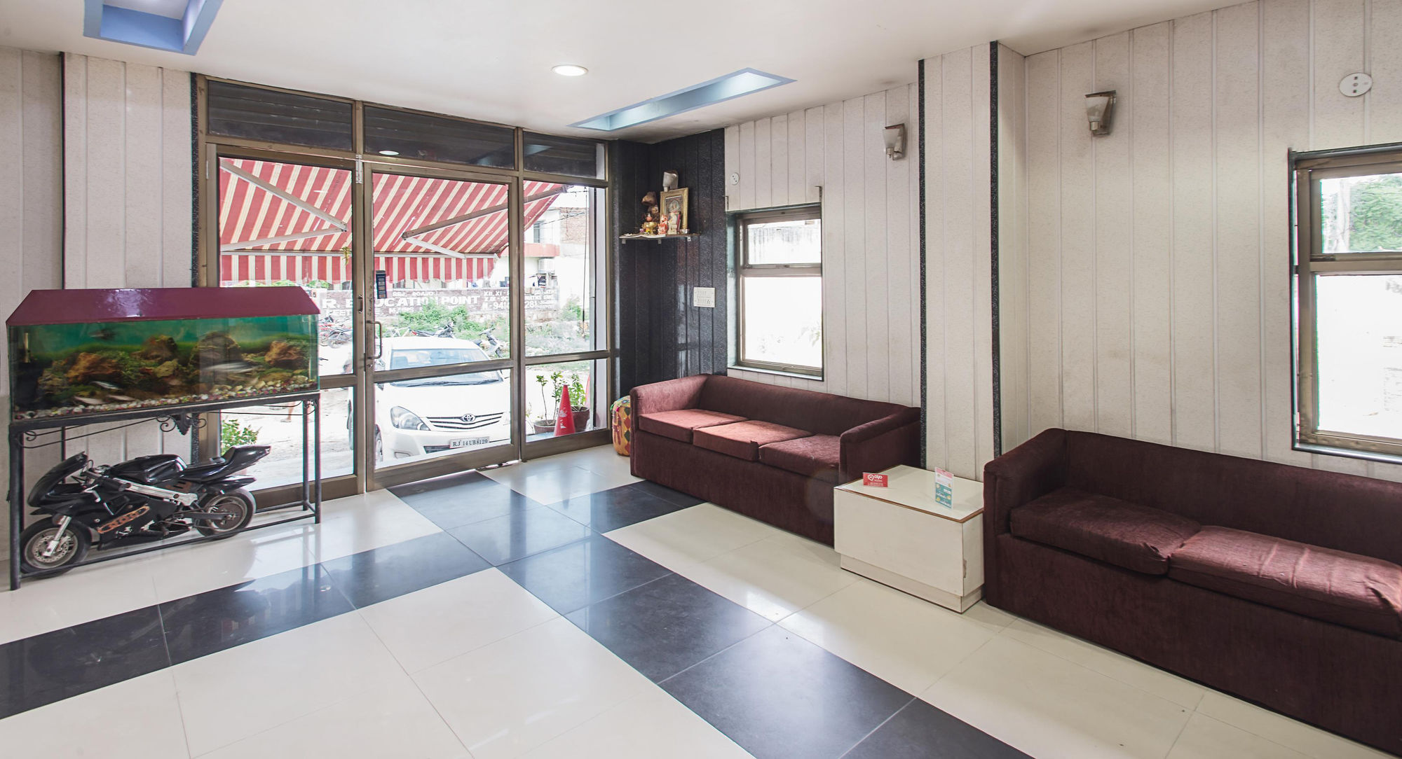 Fabhotel Fly View Hotel