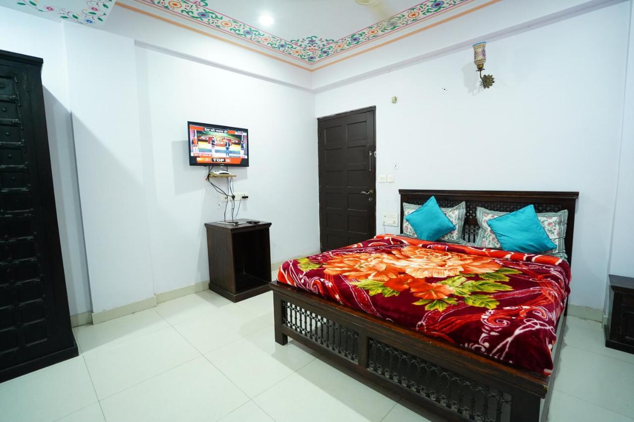 Hotel Jal Mahal Haveli