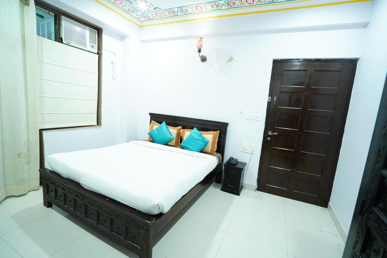 Hotel Jal Mahal Haveli