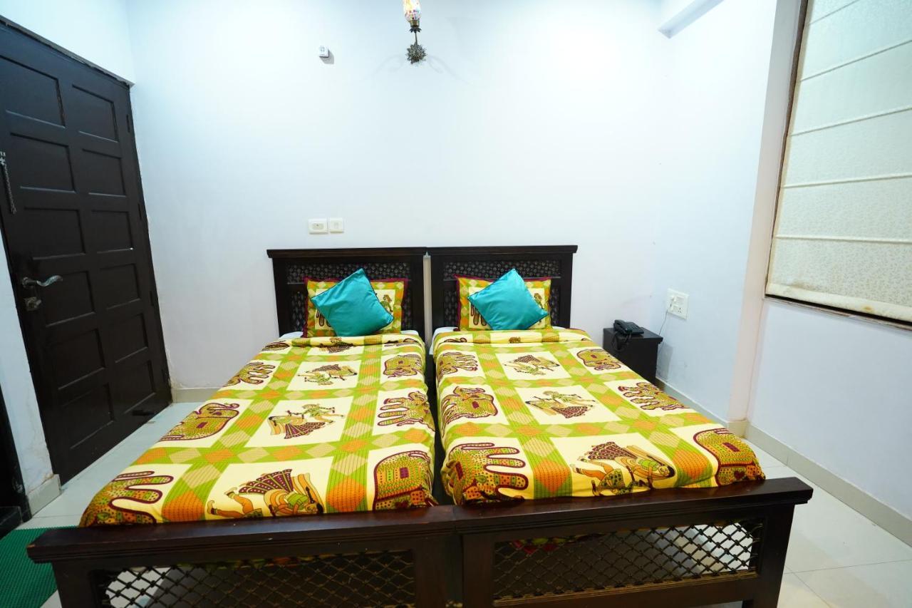 Jal Mahal Haveli Hotel