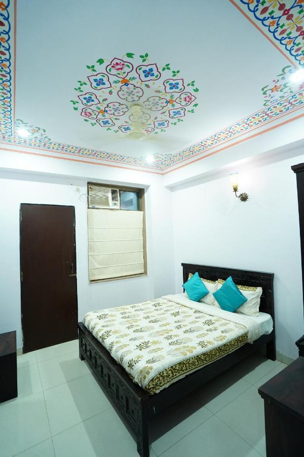 Hotel Jal Mahal Haveli 3*