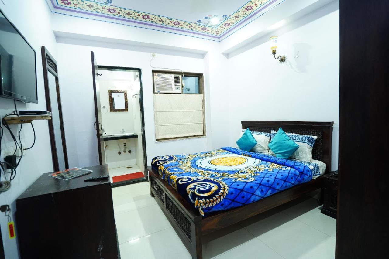 Jal Mahal Haveli Hotel 3*