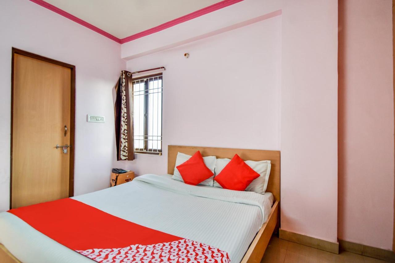 Oyo 67902 Shri Ram Janki Hotel 3*