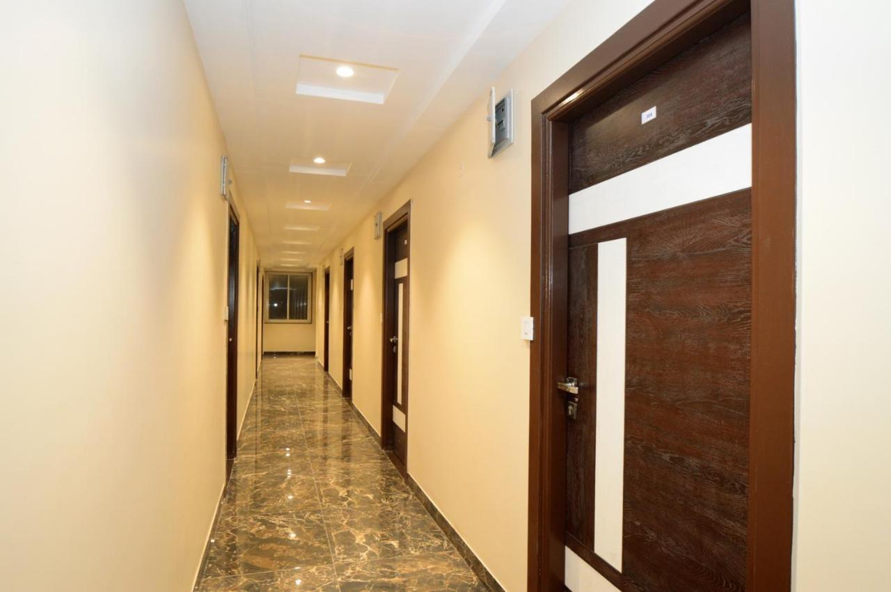 Rashika Palace Near Sindhi Camp Bus Stand, Hotel