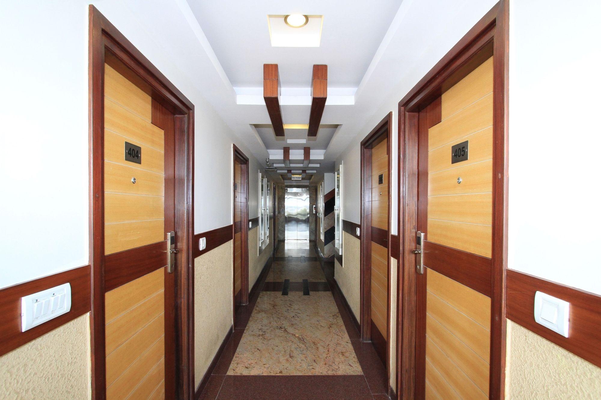 Oyo 4647 Hari Hotel 2*