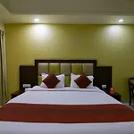 Collection O 4107 Hotel Aroma Inn