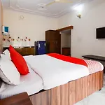 Oyo Pink City