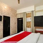 Hotel O Big Vine