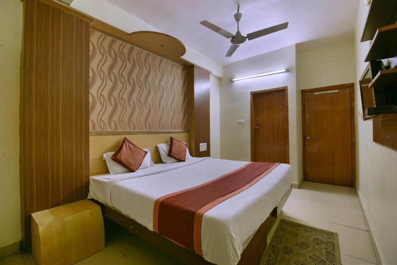 Hotel Oyo 2326 Hotel Star Plaza