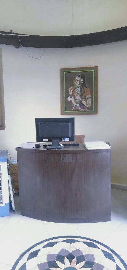 Oyo 83174 Rani Bagh Resort Jaipur