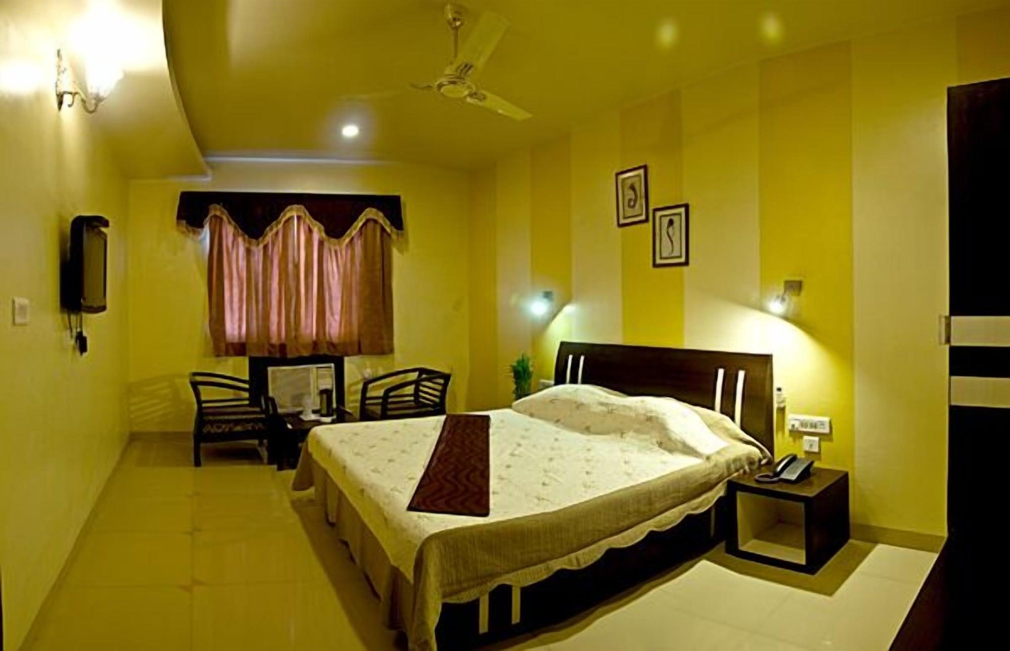 Ruby Hotel