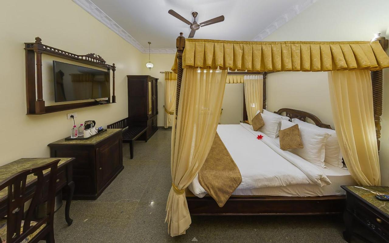 Resort Bhanwar Singh Palace