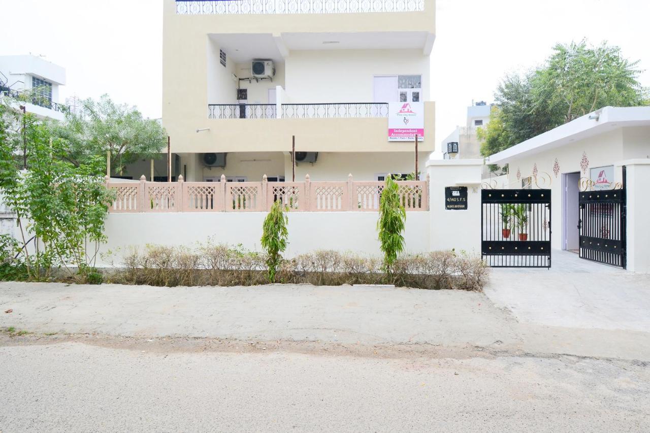 Oyo Pink Jaipur