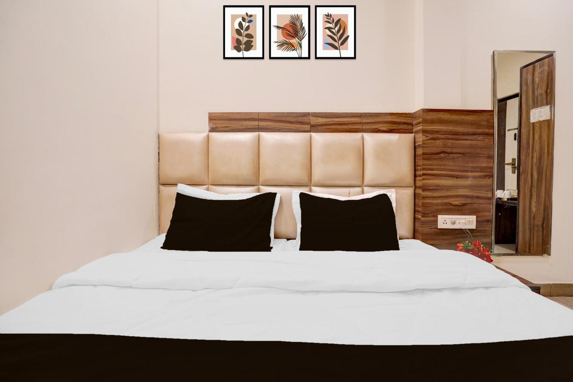 Hotel Collection O Sindhi Camp Formerly Hotel Metro View