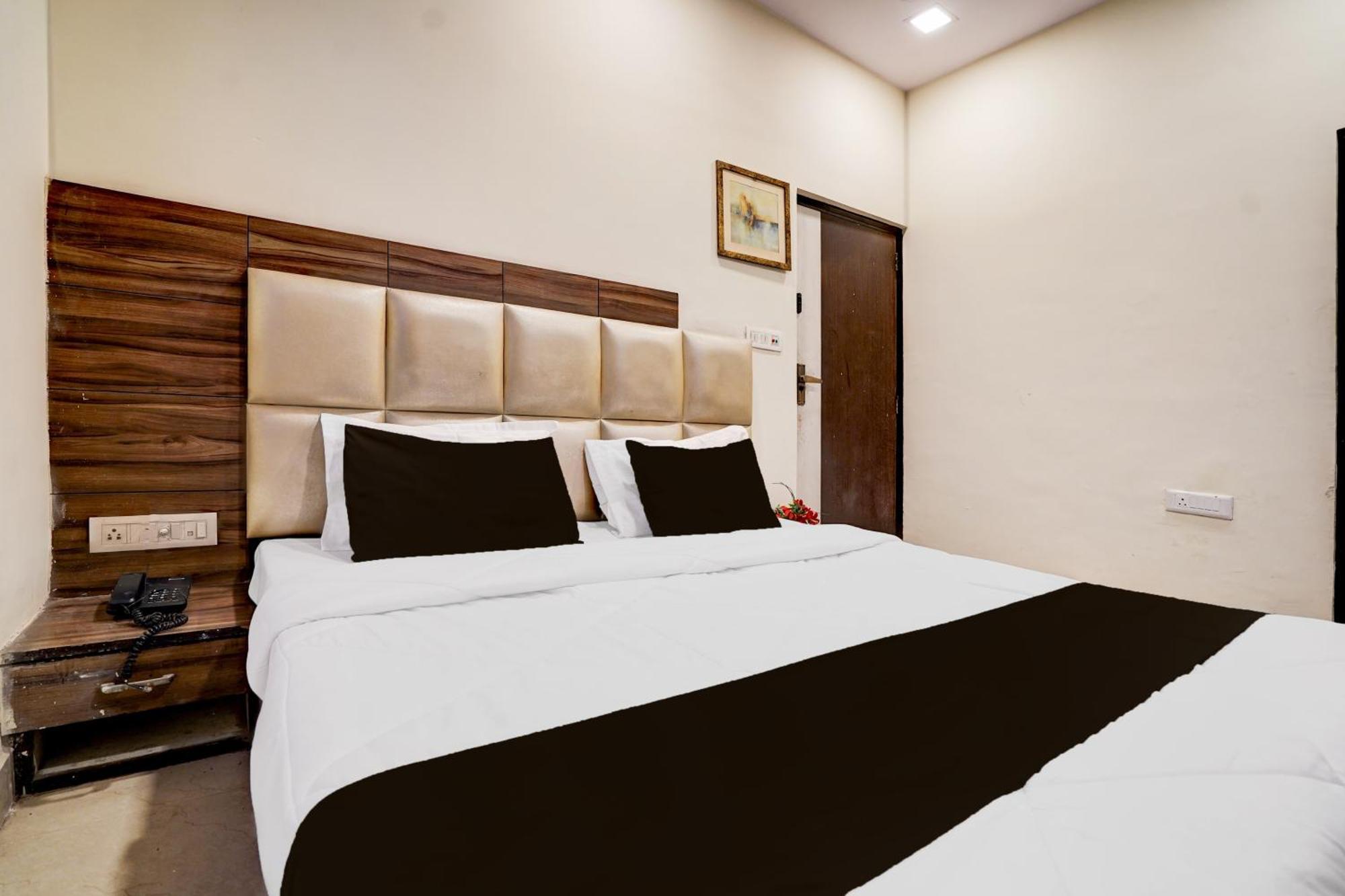 Hotel Collection O Sindhi Camp Formerly Hotel Metro View Jaipur