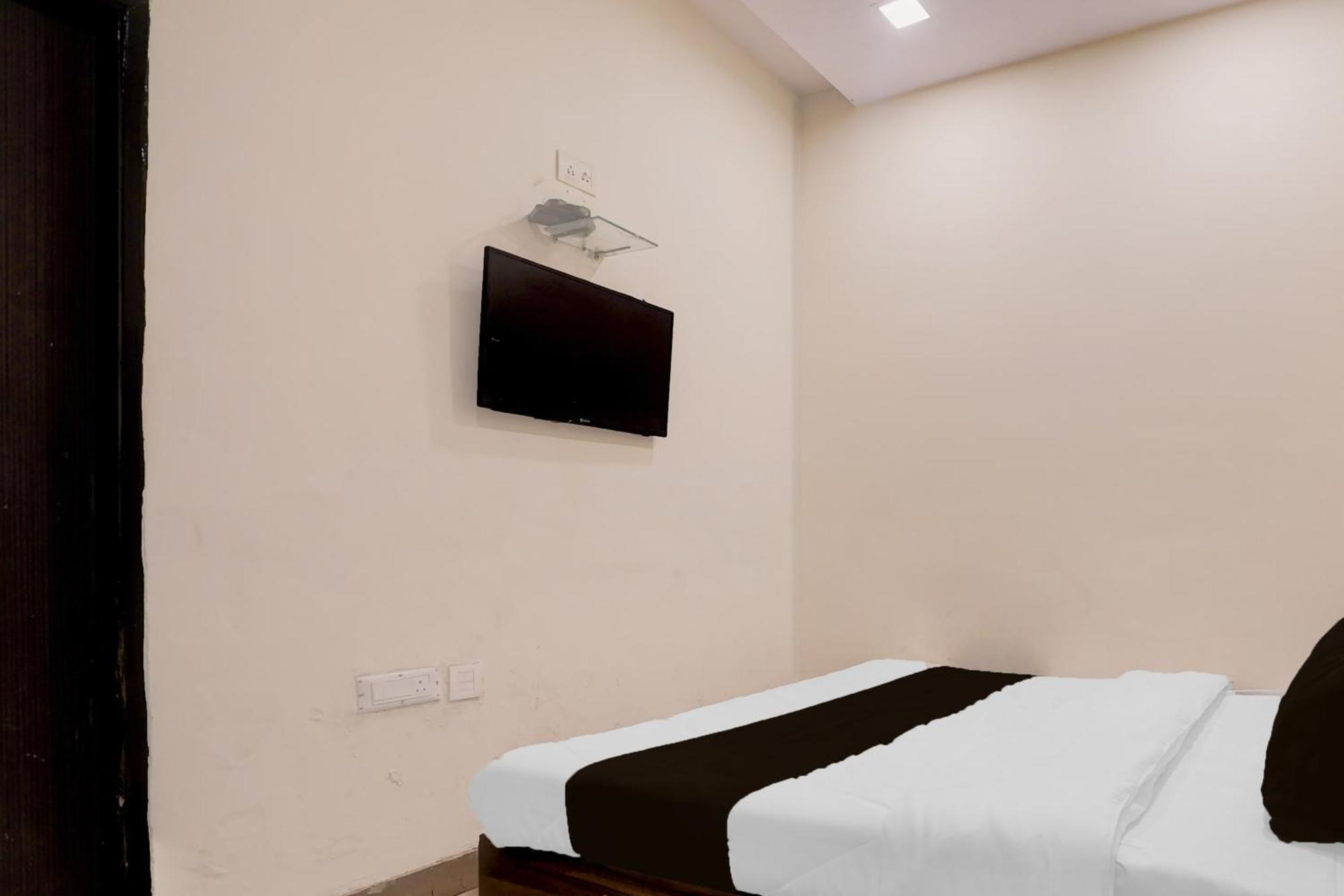 Collection O Sindhi Camp Formerly Hotel Metro View *