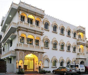 Ruby Hotel