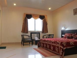 Ruby Hotel 2*