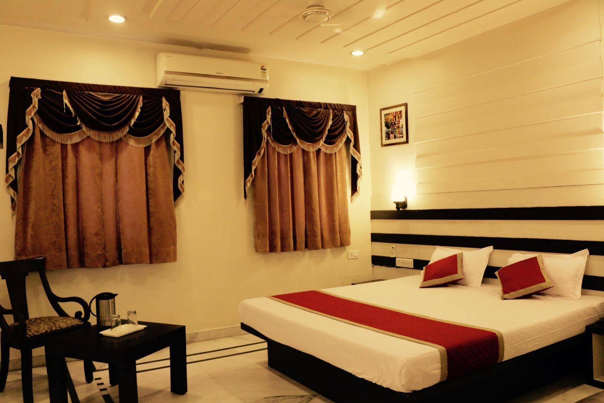 Ruby 2* Jaipur